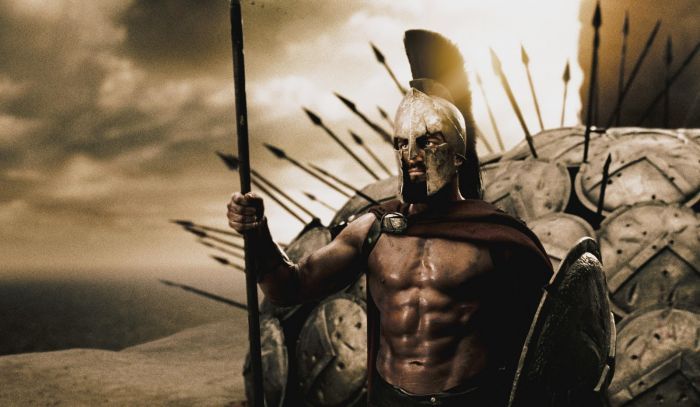 Он стал царем Леонидом из фильма 300 спартанцев (11 фото)